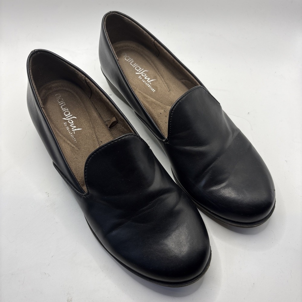 Natural Sole By Naturalizer Women's Sz 6 Black Leather Slip On Loafers Comfort